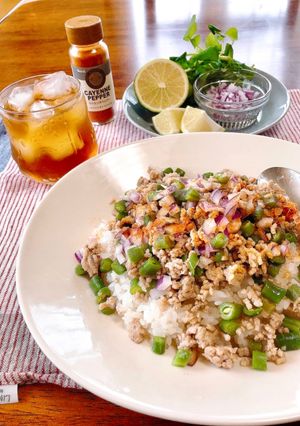 エスニックそぼろご飯-レシピのメイン写真