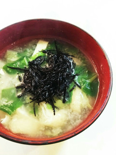 白菜とひじきと油揚げの味噌汁-レシピのメイン写真