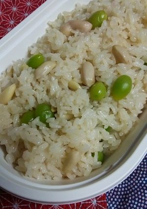 生落花生と銀杏の炊込みご飯・おこわ風-レシピのメイン写真