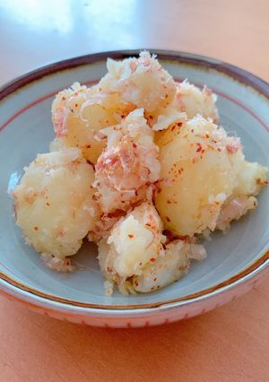 ٩(ˊᗜˋ*)じゃが芋バターしょうゆ鰹節-レシピのメイン写真