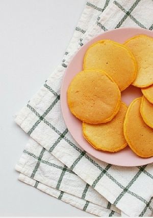 離乳食後期～☆にんじんパンケーキ-レシピのメイン写真