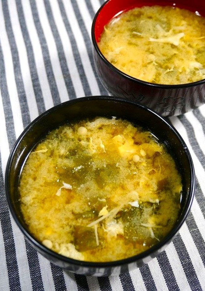 簡単！エノキわかめのおとし卵のお味噌汁-レシピのメイン写真