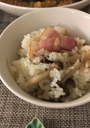 きのことベーコンの炊飯器ピラフ-レシピのメイン写真