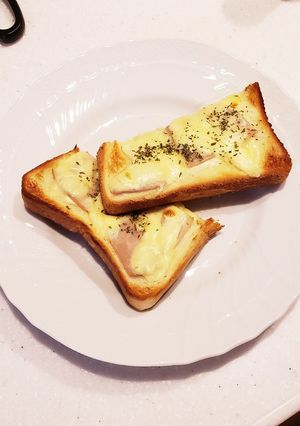 お手軽ハムチーズトースト-レシピのメイン写真