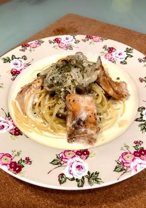 生鮭としめじのクリームパスタ-レシピのメイン写真