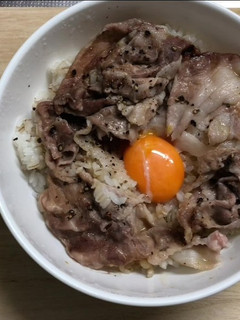 火を使わず簡単ズボラ飯の豚丼-レシピのメイン写真