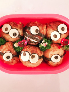 たこ焼きdeミニオン キャラ弁 デコ弁-レシピのメイン写真