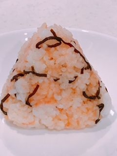 明太子と塩こんぶの、ふんわりおにぎり!-レシピのメイン写真