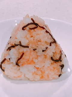 明太子と塩こんぶの、ふんわりおにぎり!-レシピのメイン写真