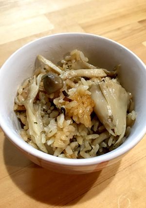 オリーブオイルだけ！きのこの炊き込みご飯-レシピのメイン写真