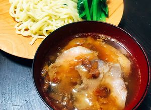 禁断の味。豚の背脂でつくる濃厚つけ麺-レシピのメイン写真