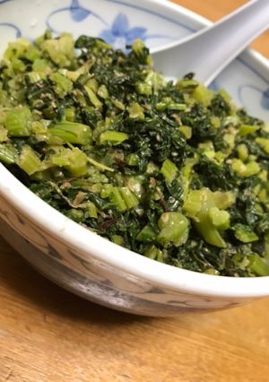 カブの葉っぱの消費には☆カブの葉炒め-レシピのメイン写真
