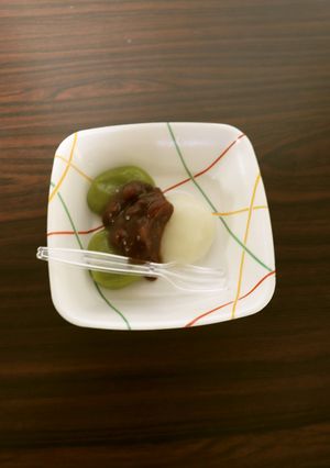 抹茶団子の小豆あんがけ-レシピのメイン写真