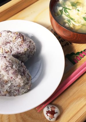 たぬきおにぎりアレンジ＆中華スープ-レシピのメイン写真