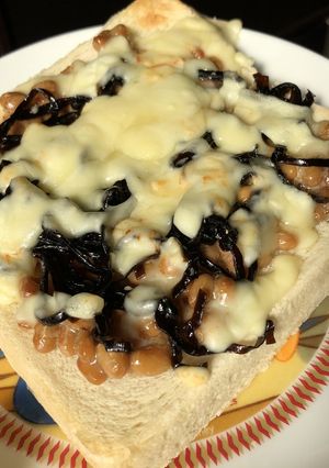 ふじっこ煮しそ昆布×納豆チーズパン-レシピのメイン写真