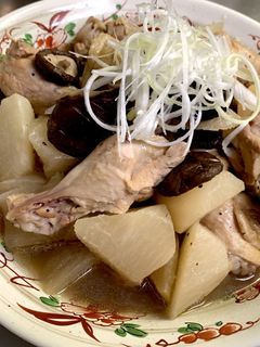 干し椎茸が大切!大根と手羽元の煮込み-レシピのメイン写真
