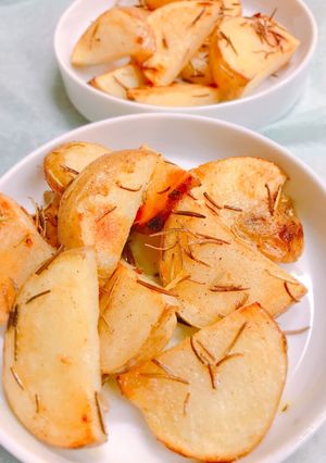簡単！じやがいものローズマリー焼き-レシピのメイン写真