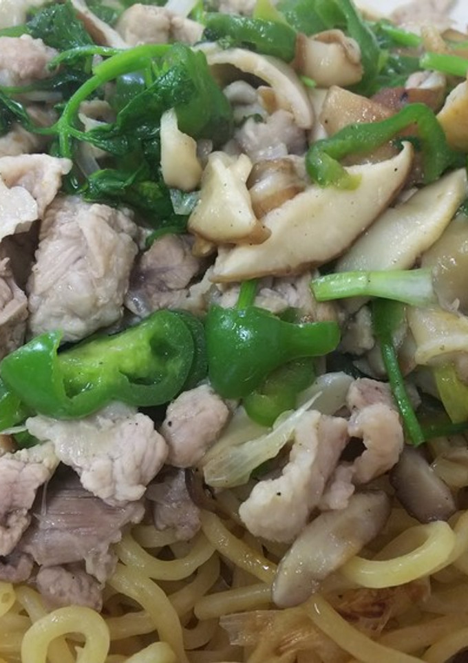 簡単中華・豚肉とピーマンと椎茸の焼きそば-レシピのメイン写真