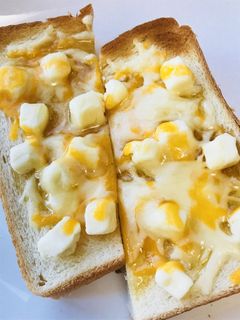 クリーム&とろけるチーズのはち蜜トースト-レシピのメイン写真
