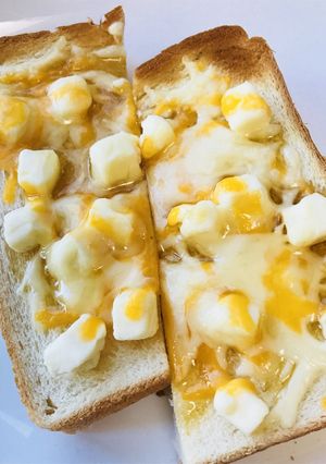 クリーム＆とろけるチーズのはち蜜トースト-レシピのメイン写真