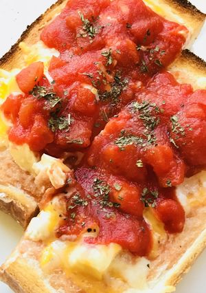 クリーム&とろけるチーズのトマトトースト-レシピのメイン写真