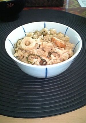 ダシ要らず！昆布とちくわの超簡単ご飯-レシピのメイン写真