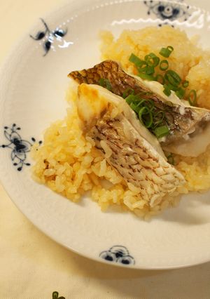 表面サッと焼いて炊飯☆鯛めし-レシピのメイン写真