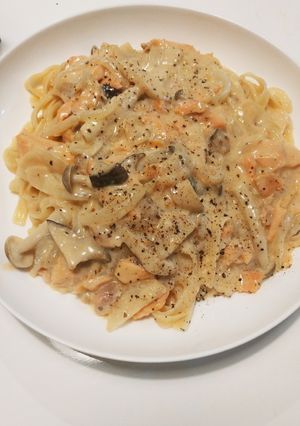 絶品☆鮭とキノコの濃厚クリームパスタ-レシピのメイン写真