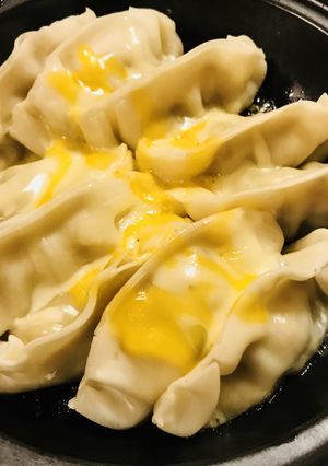 酒蒸しチーかけ餃子★ありあり餃子にチーズ-レシピのメイン写真