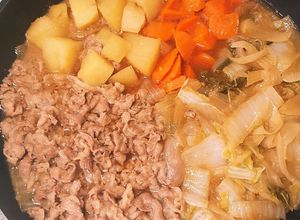 味滲みる☆牛バラ切り落としで白菜肉じゃが-レシピのメイン写真