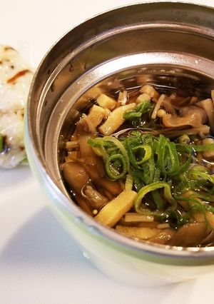 スープジャーで舞茸と高野豆腐のスープ-レシピのメイン写真