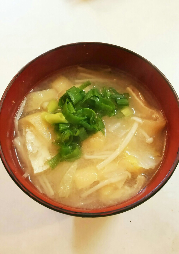 白菜とえのきと油揚げの味噌汁-レシピのメイン写真