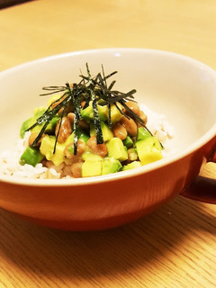 アボカド納豆丼-レシピのメイン写真