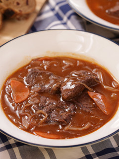 牛すね肉のほろほろ♡赤ワイン煮込み-レシピのメイン写真
