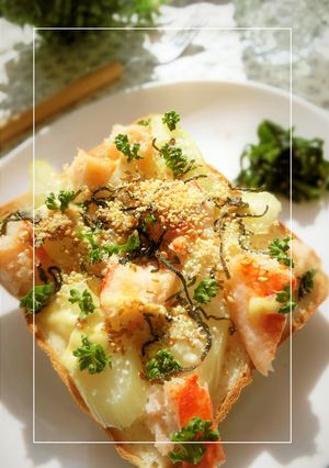 カニカマ×レモン漬けセロリの和トースト-レシピのメイン写真