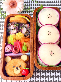 赤カブ浅漬けおにぎり くまチキンカツ弁当-レシピのメイン写真