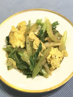 セロリと卵炒め中華風*-レシピのメイン写真
