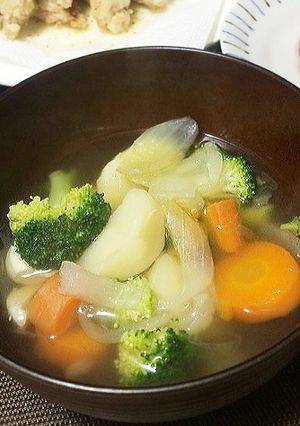 体ポカポカ♪「にんにく野菜スープ」-レシピのメイン写真
