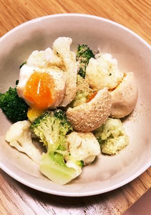 ブロッコリーと味玉のナムル風サラダ-レシピのメイン写真