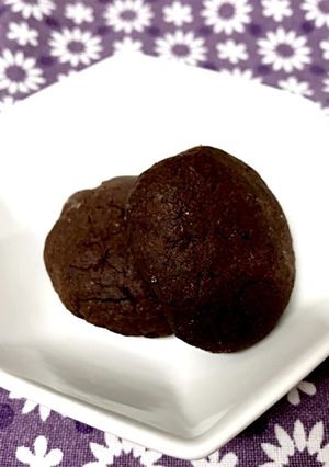 ビニール袋DEほろ苦ココアサブレ-レシピのメイン写真