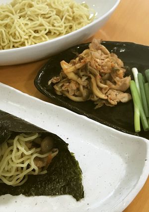 美人レシピ・手巻焼そば豚キムチトッピング-レシピのメイン写真