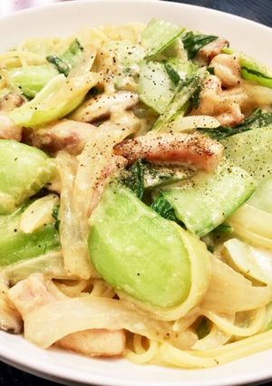 青梗菜とベーコンの和風クリームパスタ-レシピのメイン写真
