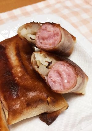 巻いて焼くだけ！ウインナーポテト春巻き-レシピのメイン写真