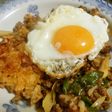 残り野菜で絶品ビビンバチャーハン^^