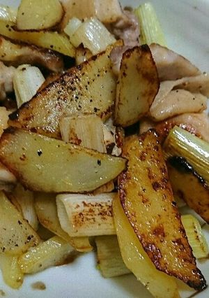 鶏肉とじゃがいもとねぎのバター醤油炒め-レシピのメイン写真