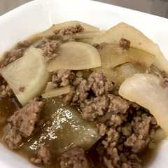 รูปของ 豚挽肉と大根煮