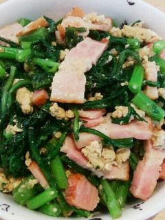 春菊を子供に食べてもらう簡単炒め-レシピのメイン写真