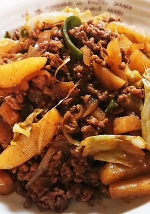 挽肉とじゃがいもキャベツの赤味噌炒め-レシピのメイン写真