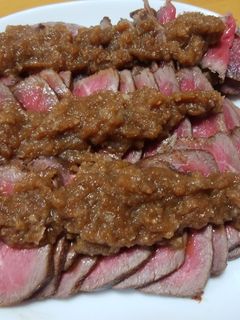 りんごのタレが美味しいローストビーフ-レシピのメイン写真