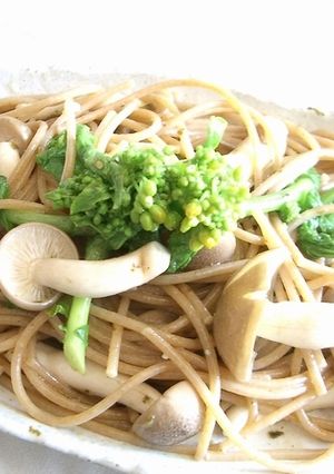 コカコーラのおまけ+菜の花パスタ-レシピのメイン写真